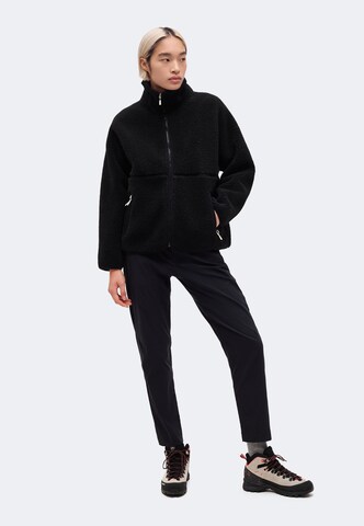 4F - Chaqueta polar funcional en negro: frente