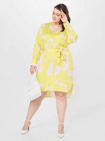 Selected Femme Curve Jurk 'DYNELLA' in Geel