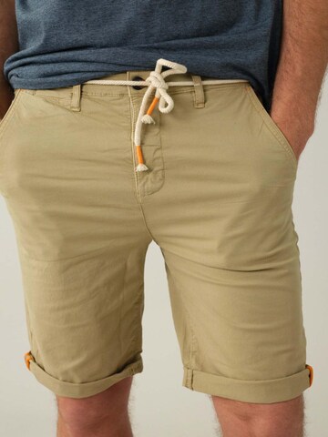 Coupe slim Pantalon 'KARMA' Deeluxe en beige