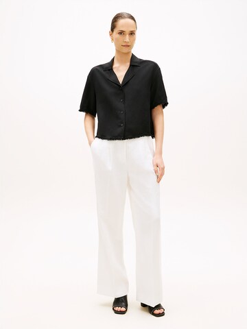 TOMMY HILFIGER Blouse in Black