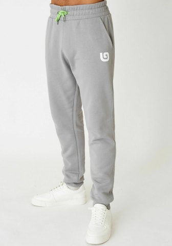 THAT GORILLA BRAND Tapered Broek 'Rafiki' in Grijs: voorkant