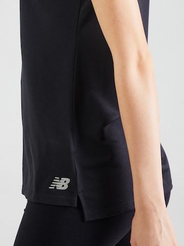 Tricou funcțional de la new balance pe negru