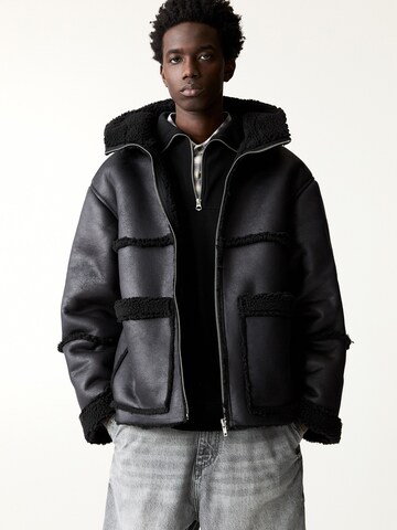 Pull&Bear Jacke in Schwarz: Vorderseite