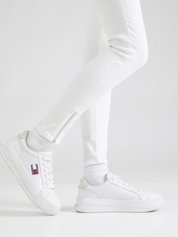 Coupe slim Jean 'Nora' Tommy Jeans en blanc