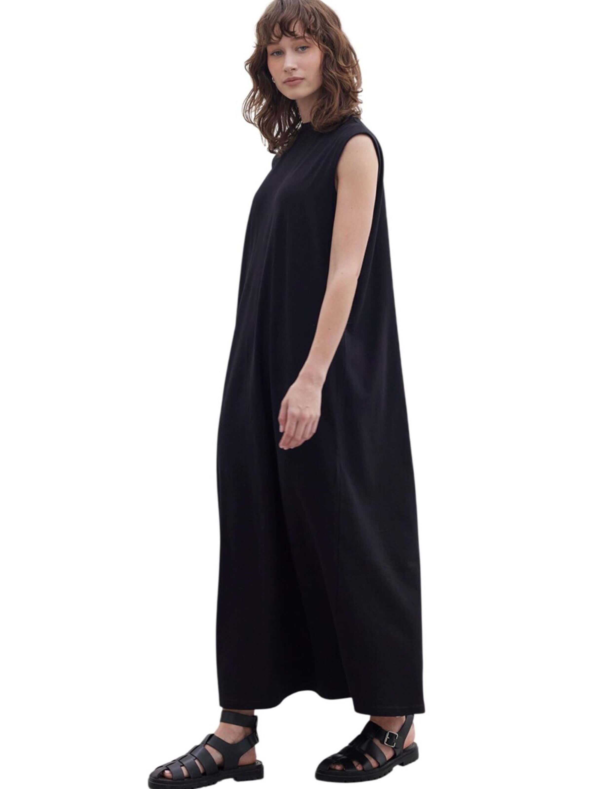 MANUKA Dress in Black