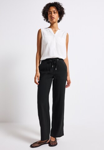 STREET ONE Regular Hose in Schwarz