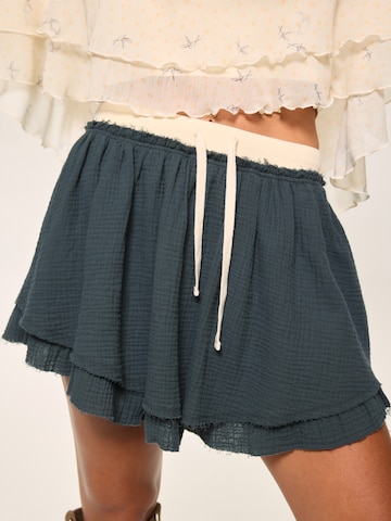 Kamila Šikl Rok in Zwart