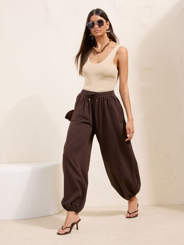 Barrel Pantalon Friends Like These en marron
