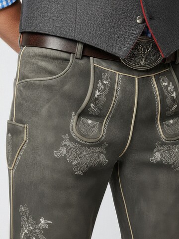 Country Maddox Regular Traditional Pants 'Kienberg' in Brown