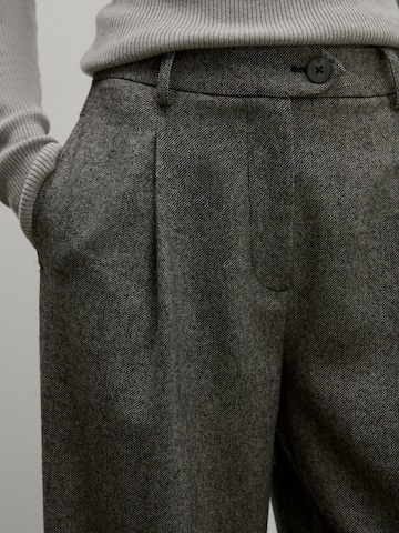 ABOUT YOU x Marie von Behrens Regular Pleat-Front Pants in Grey