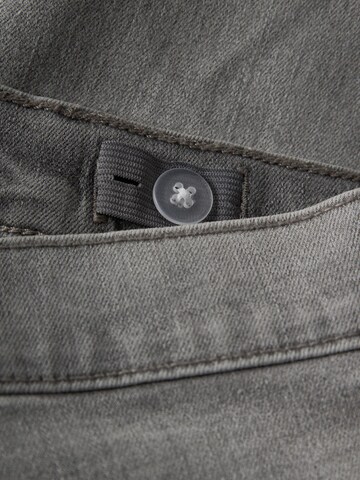 Coupe slim Jean TWO SOON en gris