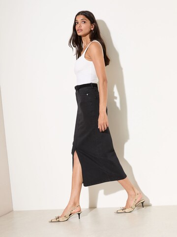 Friends Like These Rok in Zwart