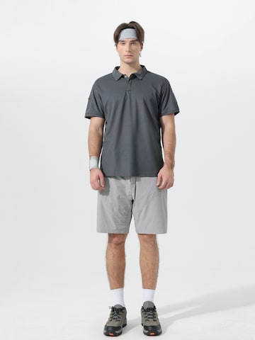 YOUTHUP Performance Shirt 'Gradschnitt' in Grey
