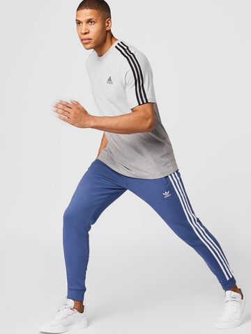 ADIDAS SPORTSWEAR Funkční tričko 'Essentials 3-Stripes' – šedá