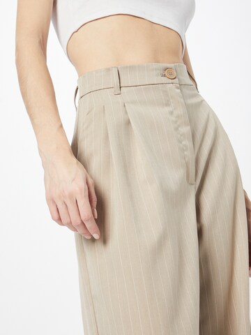 Monki Wide leg Veckad byxa i beige