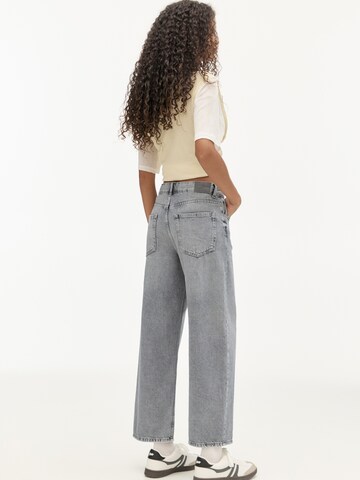 Wide Leg Jean Pull&Bear en gris