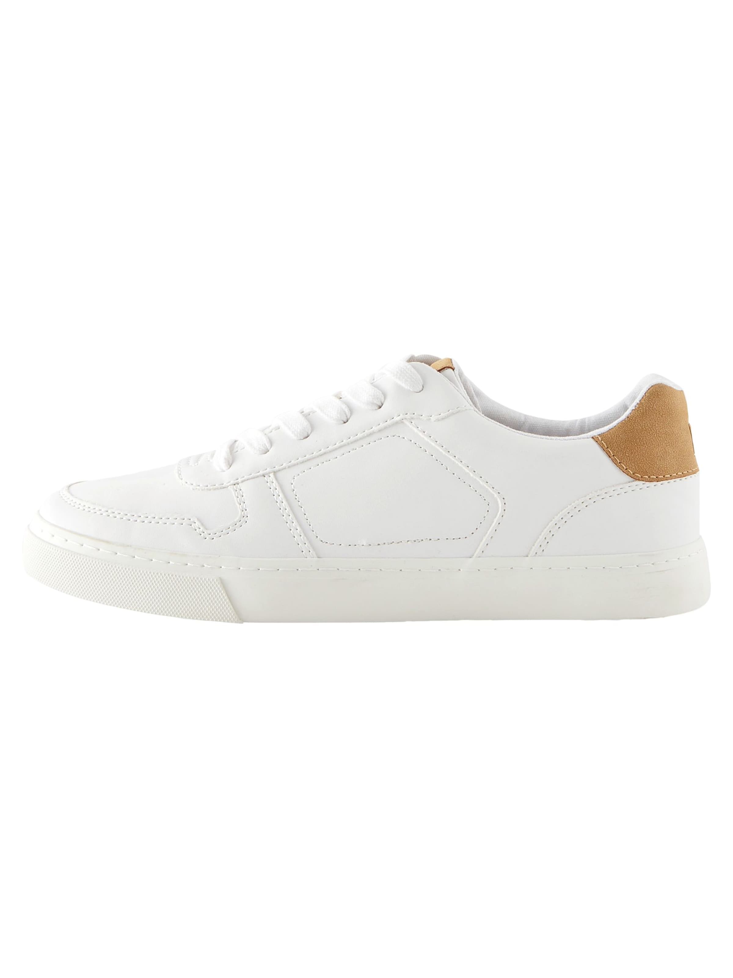 Next Platform trainers in White: front