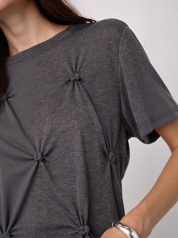 Top ' TaniaCC ' di co'couture in grigio: frontale