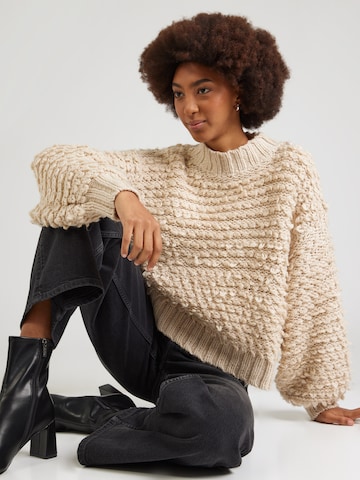 Monki Sweater in Beige: front