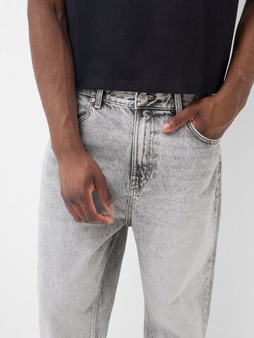 Bershka Loose fit Jeans in Grey