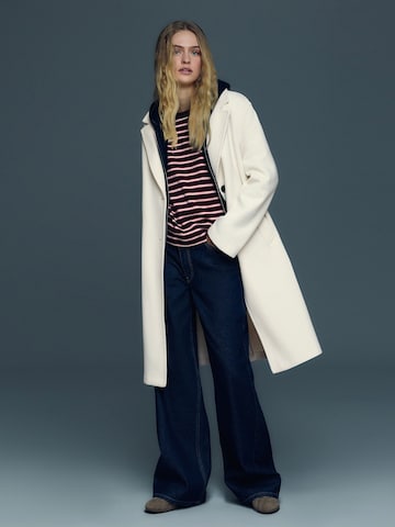 Manteau mi-saison Bershka en blanc : devant