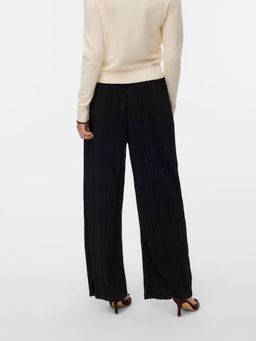 VERO MODA - Pierna ancha Pantalón en negro