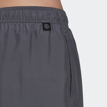 ADIDAS SPORTSWEAR Boardshorts in Grijs