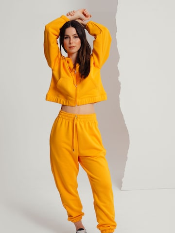 A LOT LESS Tapered Pants 'Ida' in Orange