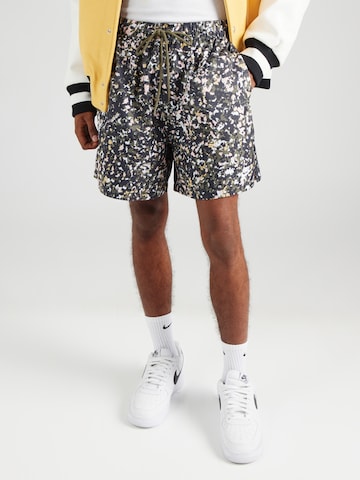 Nike Sportswear Свободный крой Штаны 'CLUB' в Зеленый: спереди
