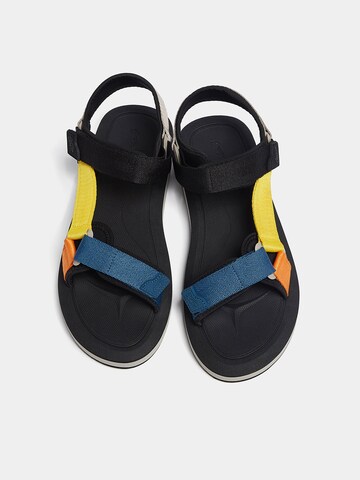 Pull&Bear Sandal in Mixed colours