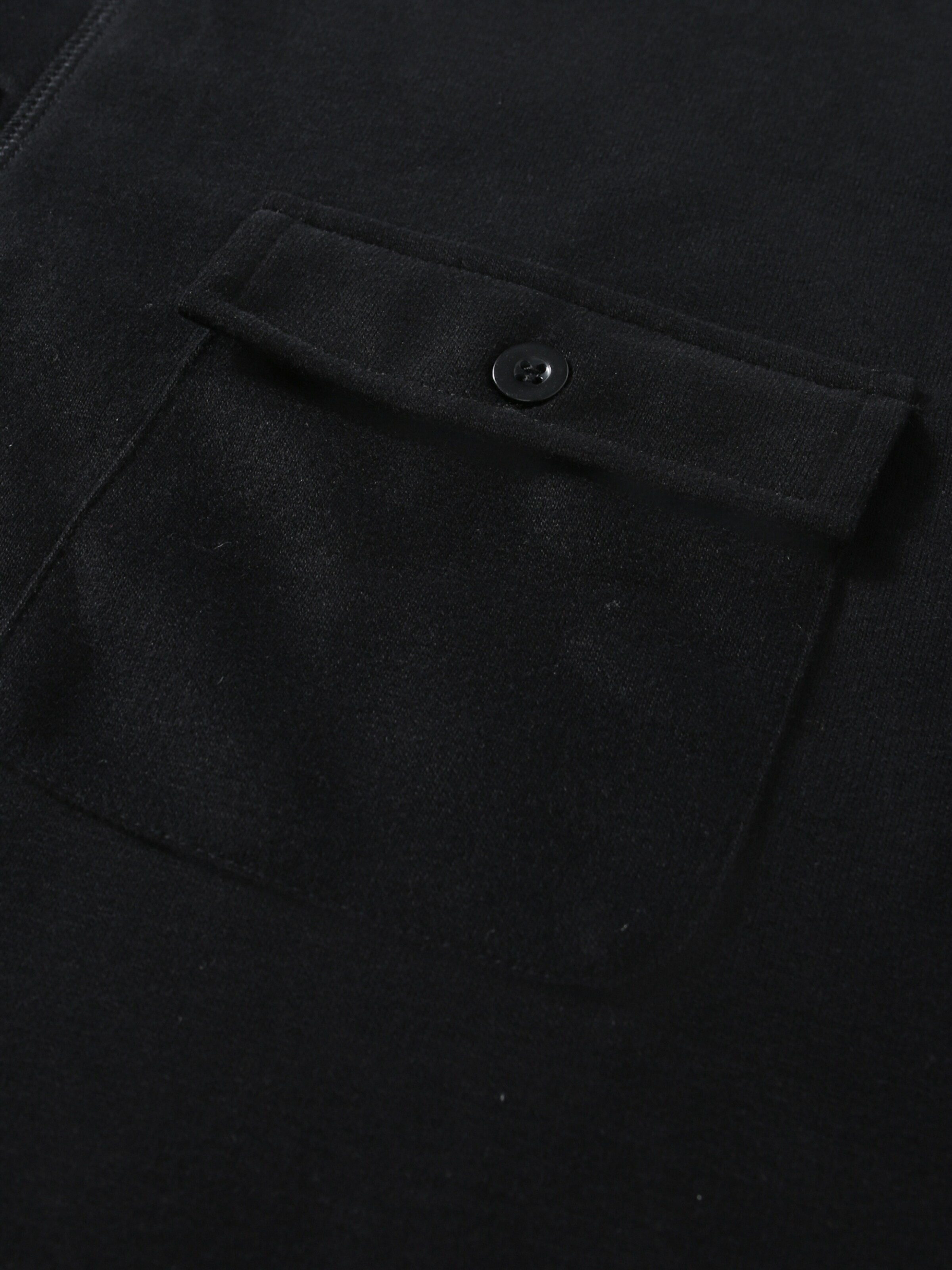 YOUTHUP Athletic Sweatshirt in Black
