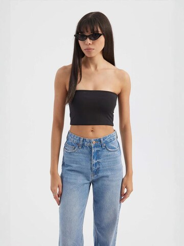 Hiccup Top in Zwart: voorkant