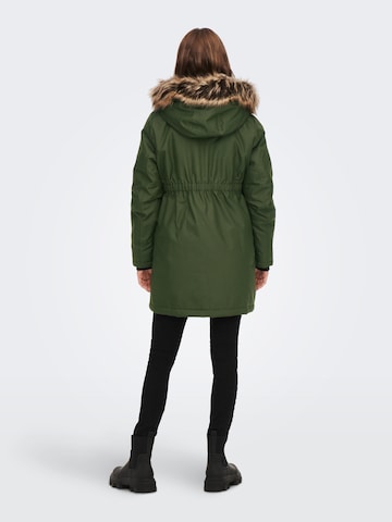 Only Maternity Winter parka 'Iris' in Green