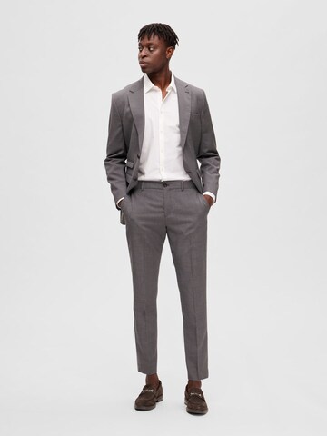 Coupe slim Pantalon à plis SELECTED HOMME en gris