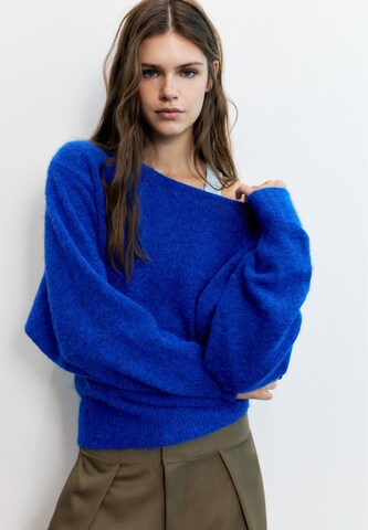 Pull&Bear Sweater in Blue: front