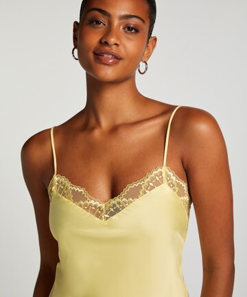Chemise de nuit 'Cami' Hunkemöller en jaune