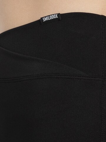 Smilodox Flared Leggings ' Leonora ' in Black