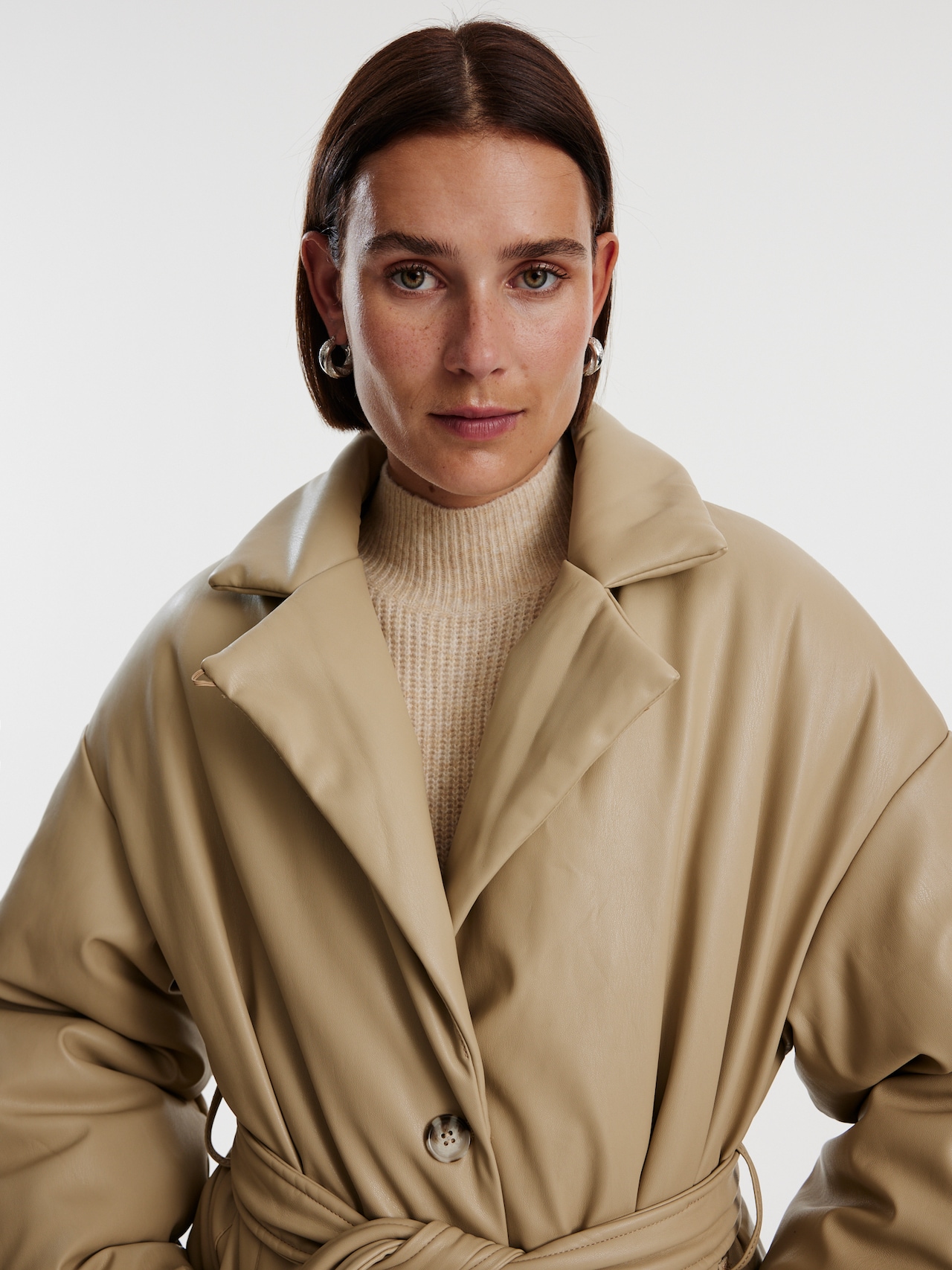 EDITED Produkte Mantel 'Yuki' beige