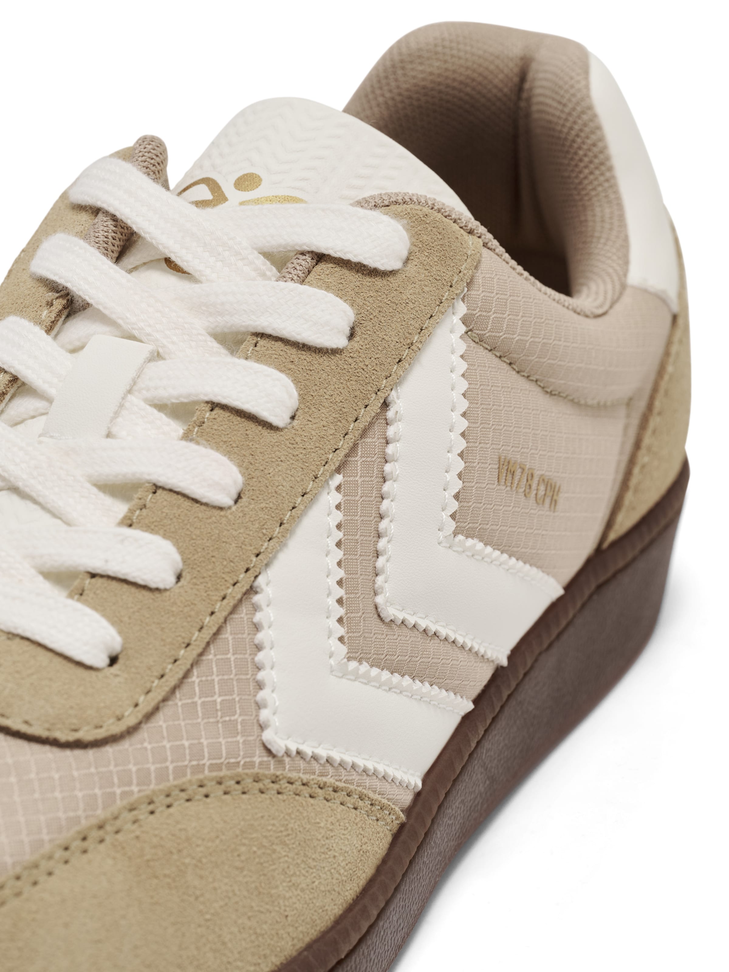 Hummel Platform trainers in Brown
