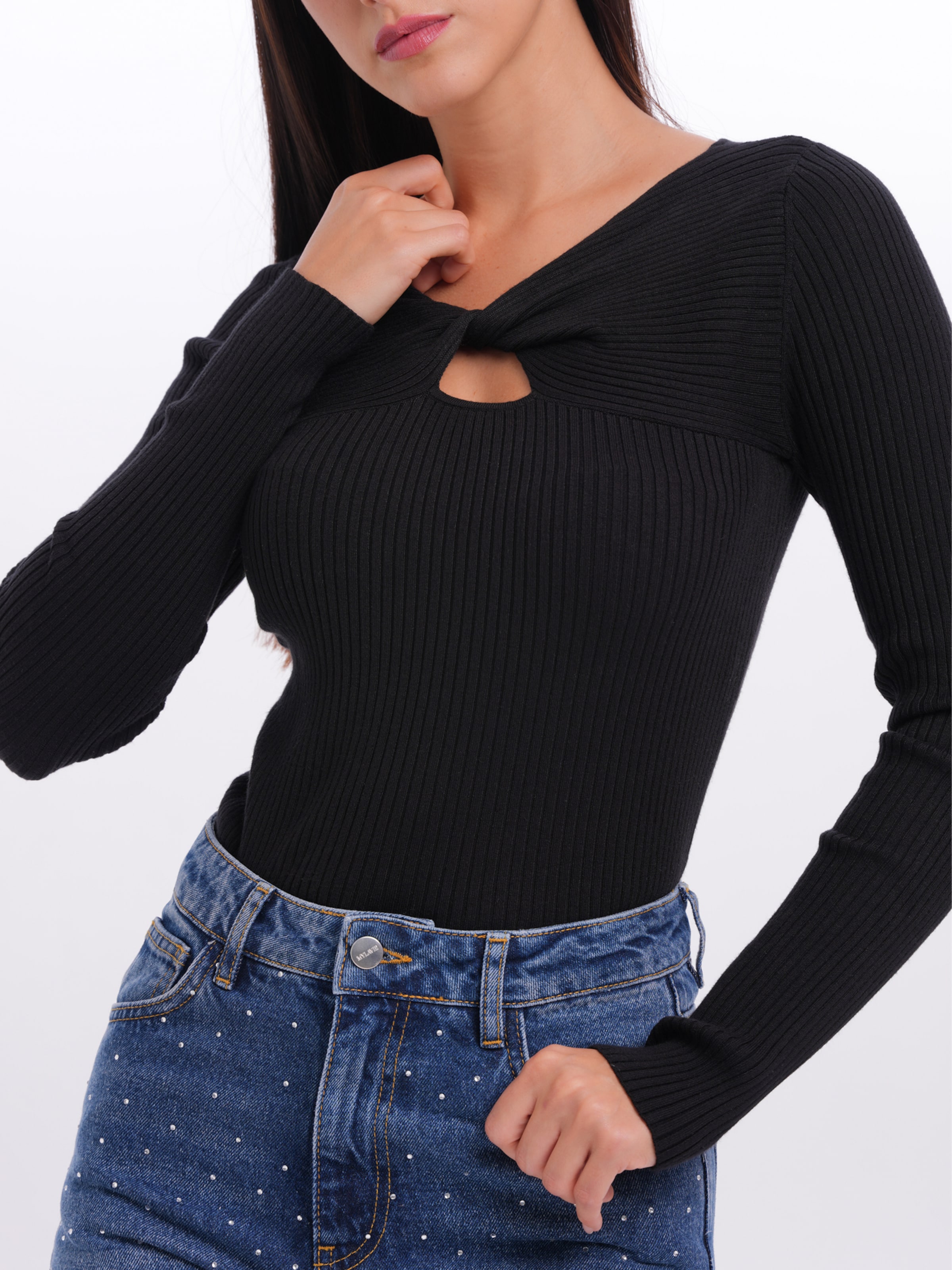 MYLAVIE by Sarah Harrison Тениска в черно