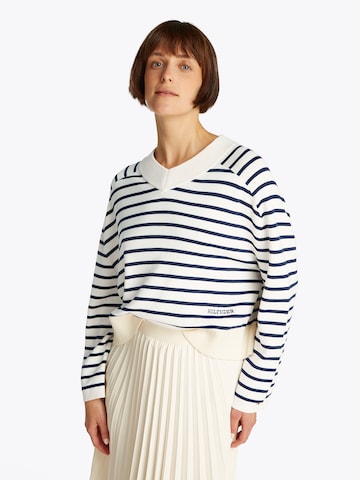 Pull-over TOMMY HILFIGER en blanc : devant