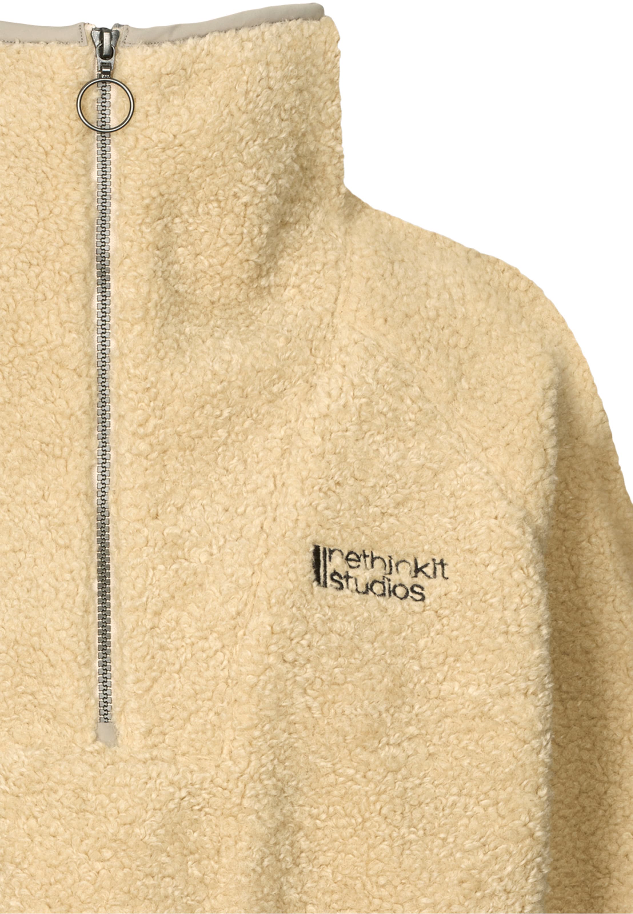 Pull-over 'Mount Pile' rethinkit studios en beige