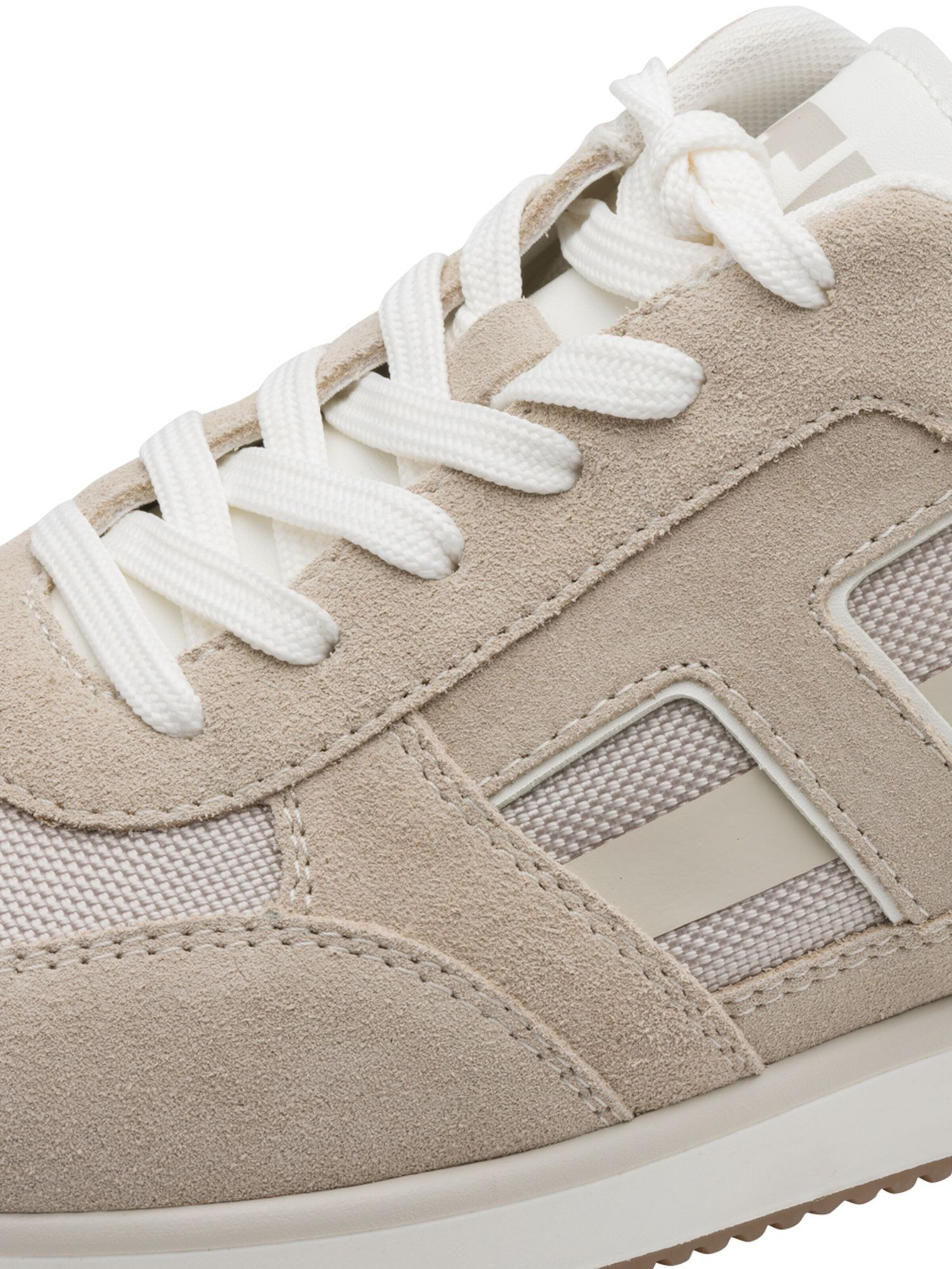 Baskets basses Tamaris en beige