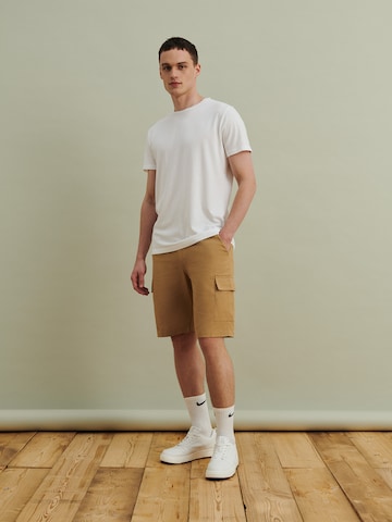 DAN FOX APPAREL Regular Cargohose 'Pascal' in Braun