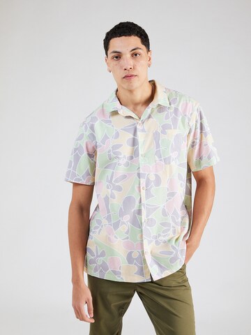 Iriedaily - Ajuste confortable Camisa 'Resorio' en verde: frente