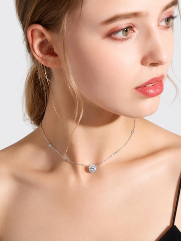 LanLiviaLančić 'Star Halo Moissanite Necklace' - srebro boja