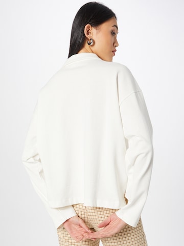 Monki Shirt in White