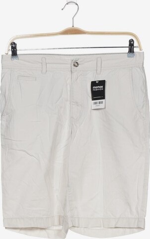 BRAX Shorts in 34 in White: front