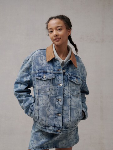 Tommy Jeans Kurtka przejściowa w kolorze niebieski: przód