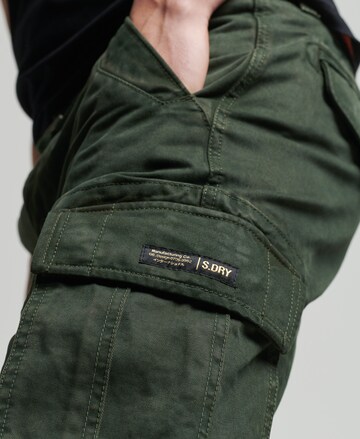 Superdry Regular Cargo Pants 'Core' in Green
